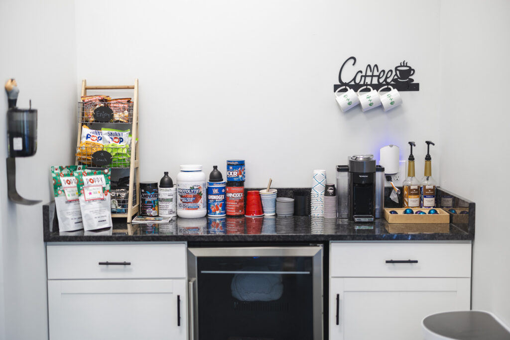 The coffee bar at Redefine Fitness Mount Sinai