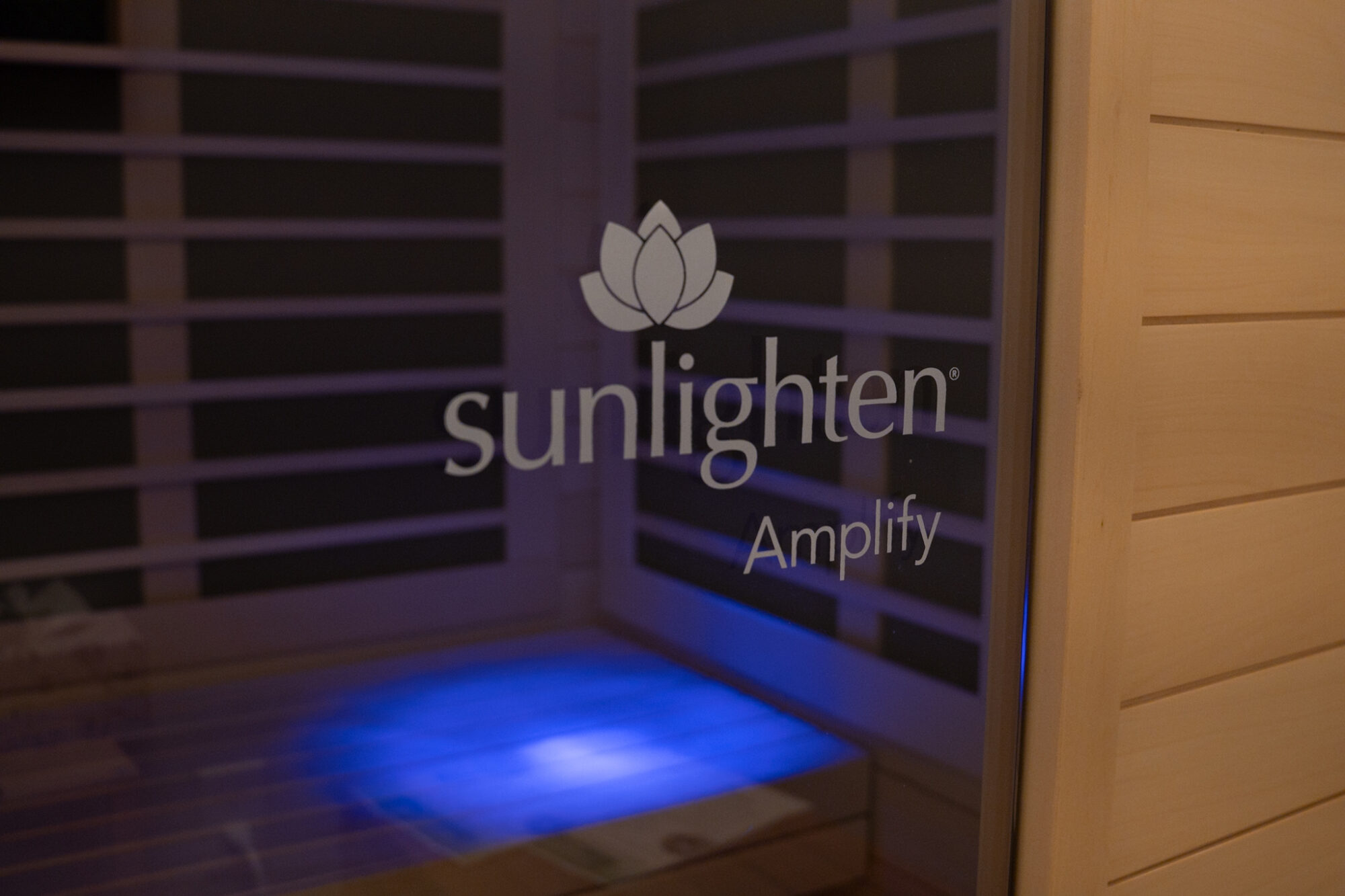 Sunlighten Amplify full spectrum infrared sauna at Redefine Fitness Mount Sinai